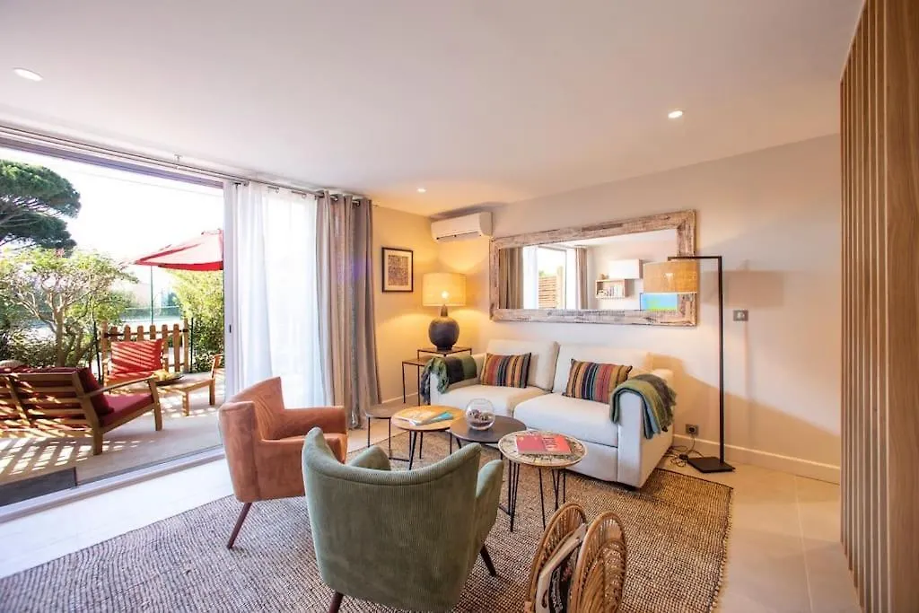 Appartement Entierement Renove Avec Terrasse Saint Tropez