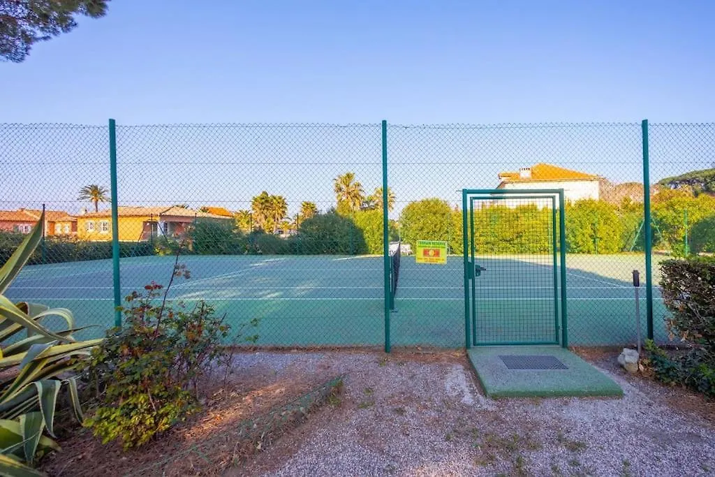 Appartement Entierement Renove Avec Terrasse contacts